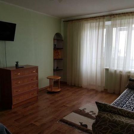 Уютная Квартира В 5 Мин Пешком От Курорта Myrhorod Exteriör bild