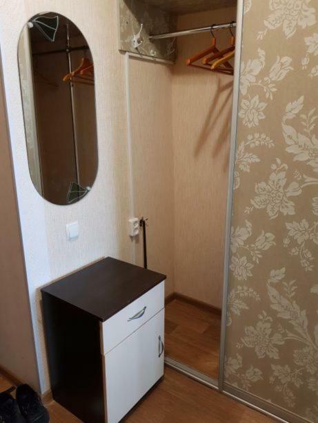 Уютная Квартира В 5 Мин Пешком От Курорта Myrhorod Exteriör bild